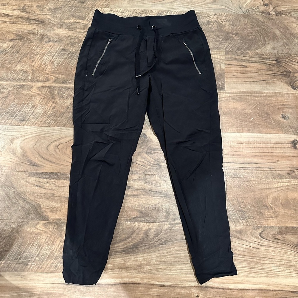 Athleta trekkie north joggers